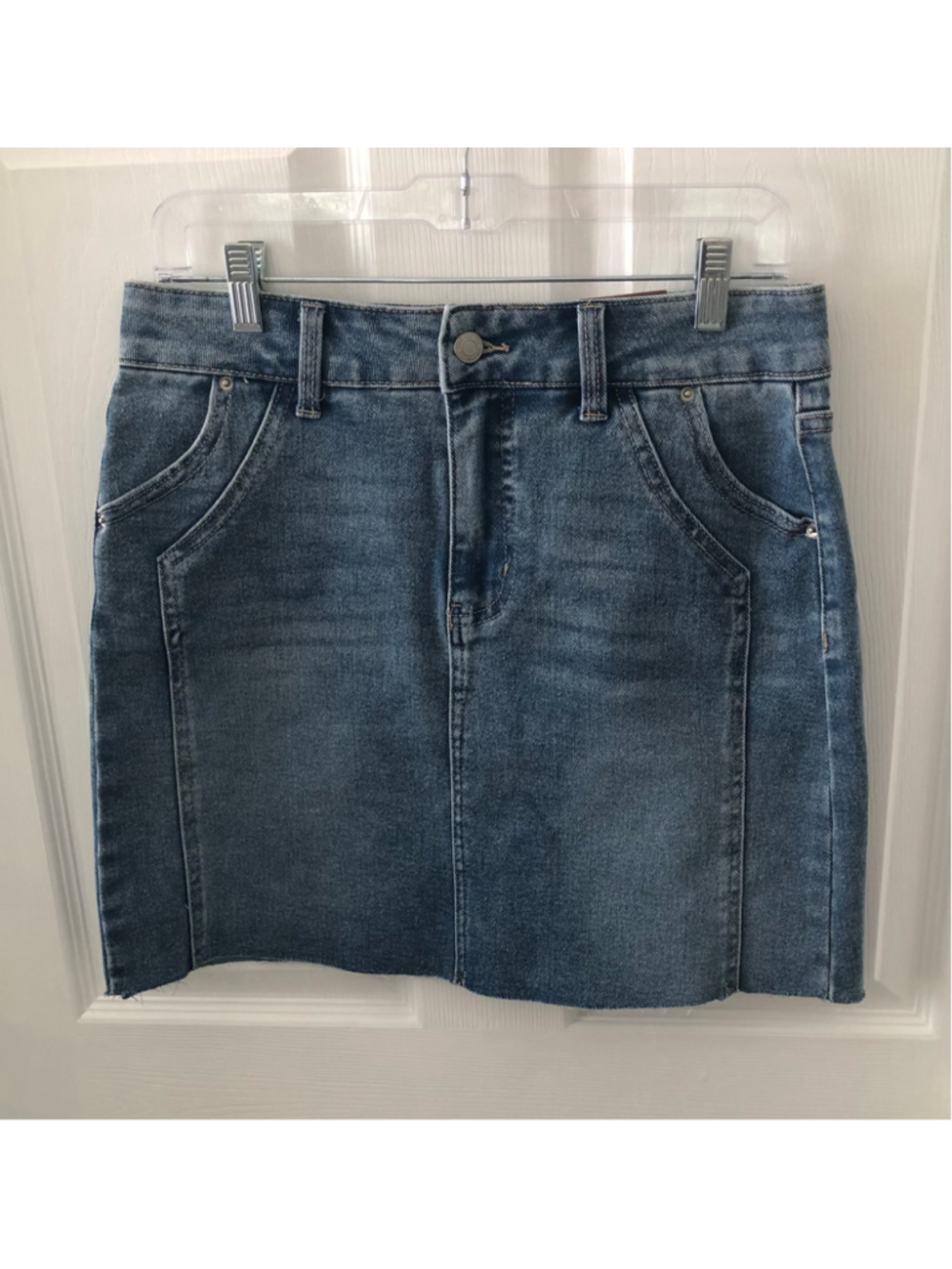 Size 6 Time and Tru Mini Denim Skirt Frayed Hem NWT Festival Concert Summer Y2K - Picture 2 of 8